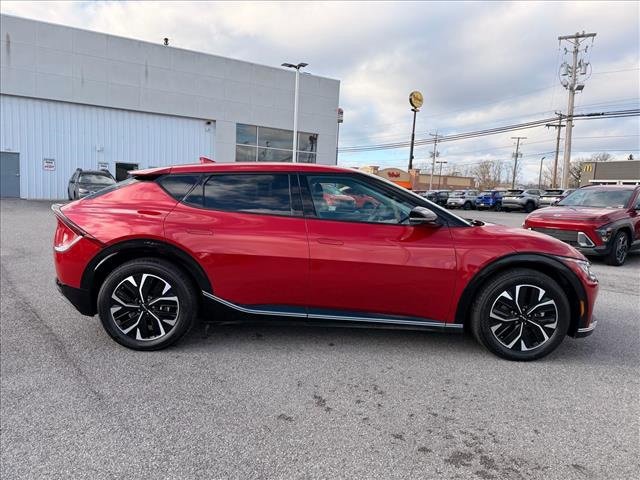 Used 2022 Kia EV6 Wind image 11