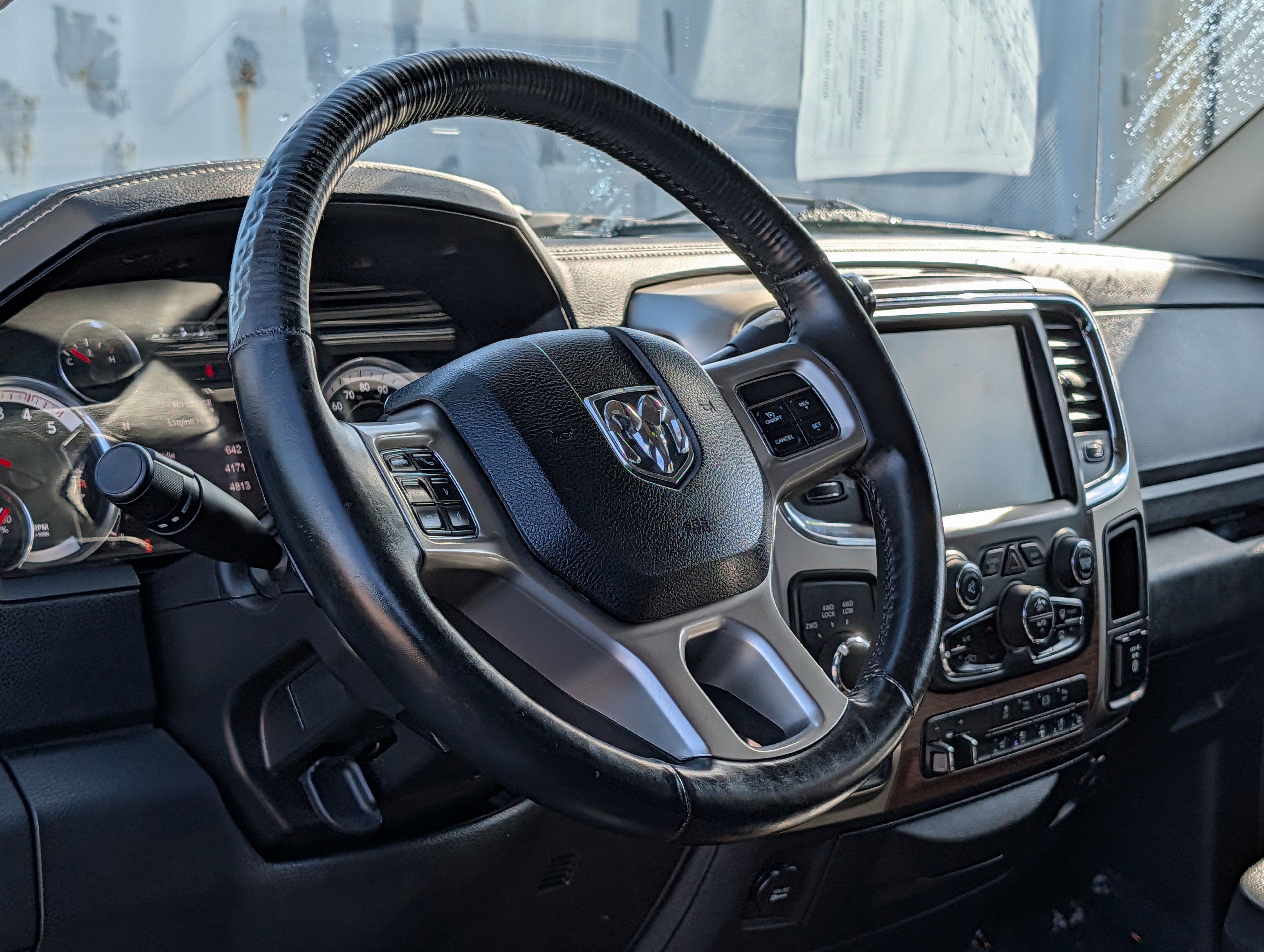 Used 2014 RAM 2500 Laramie AWD/4WD image 21