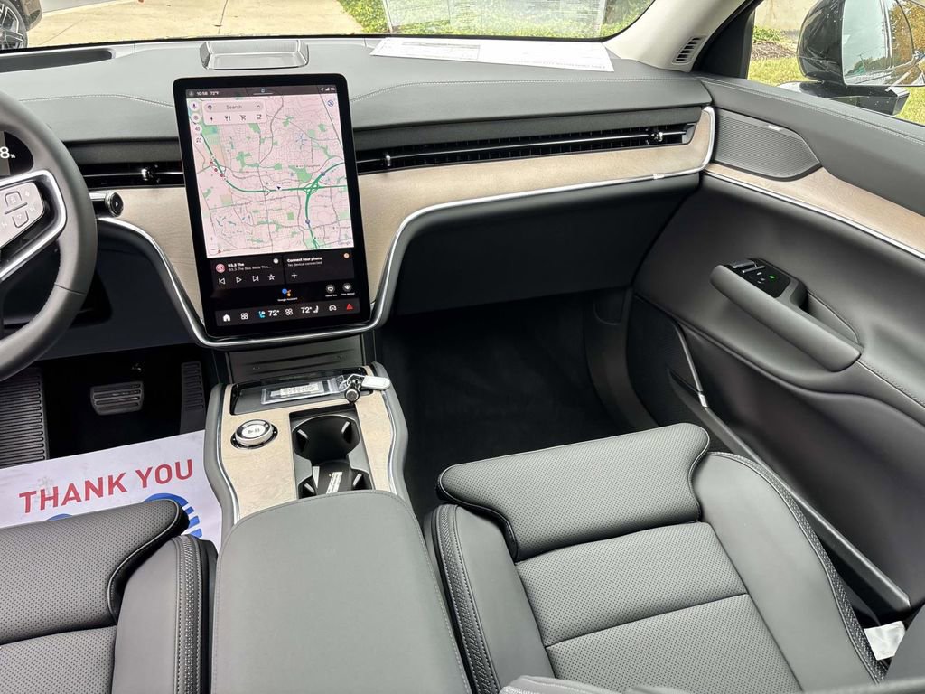 New 2025 Volvo EX90 Ultra w/ Protection Package Premier image 30