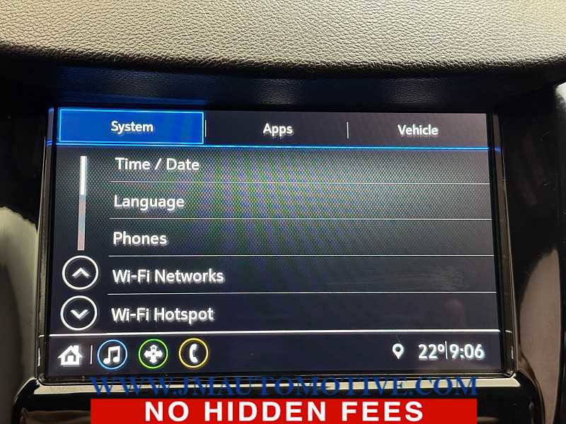 Used 2019 Chevrolet Trax LT w/ LT Convenience Package image 26