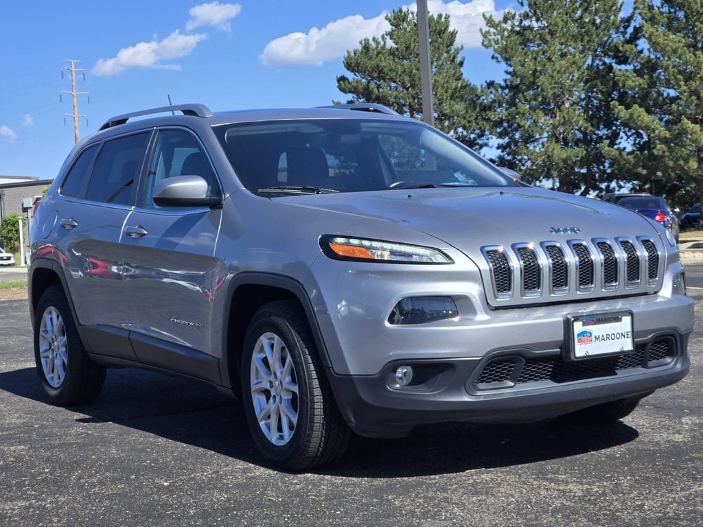 Used 2014 Jeep Cherokee Latitude w/ Comfort/Convenience Group AWD/4WD image 2