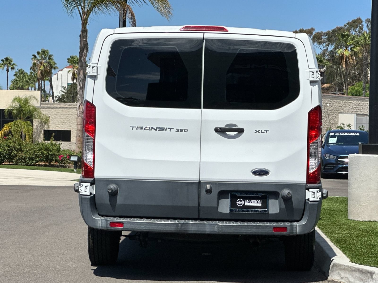 Used 2018 Ford Transit 350 XLT RWD image 4