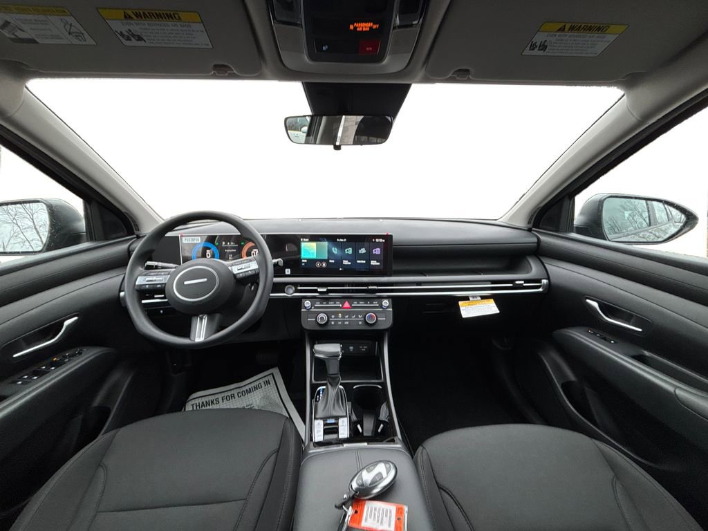 New 2026 Hyundai Tucson SE image 9