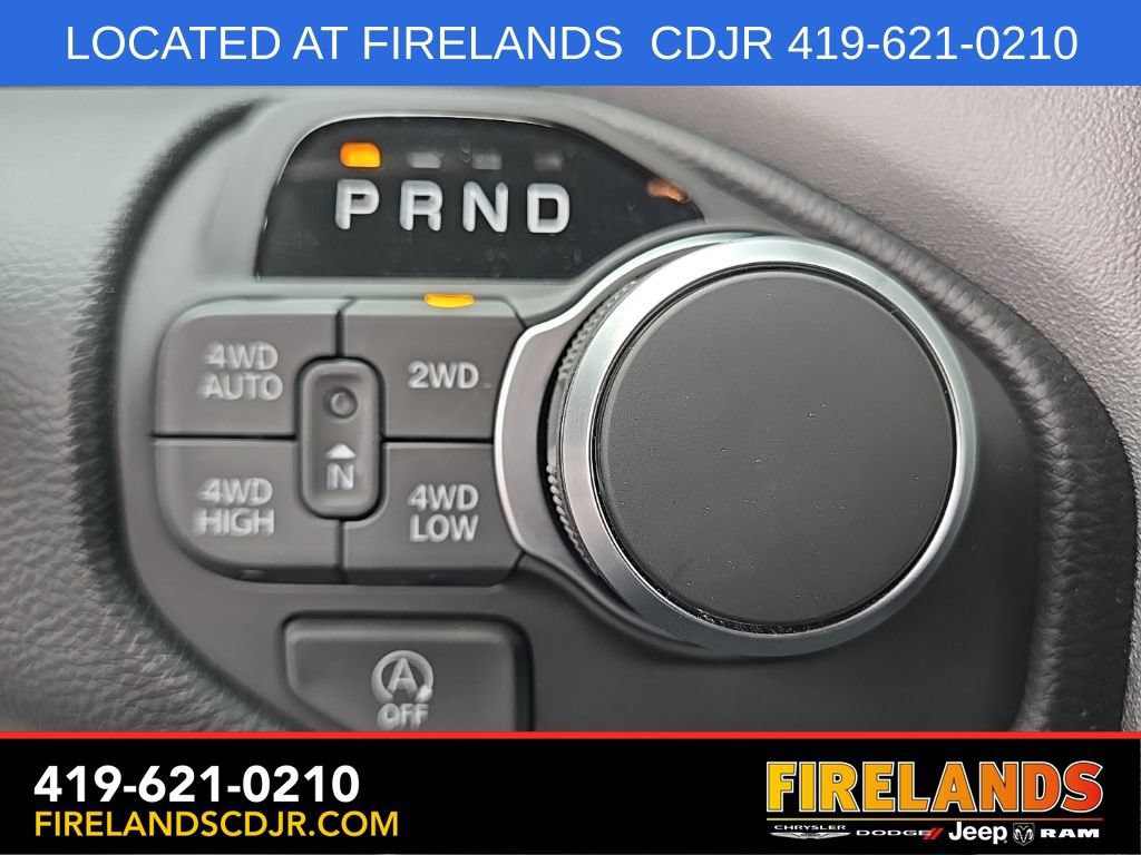 New 2026 RAM 1500 4x4 Crew Cab image 19