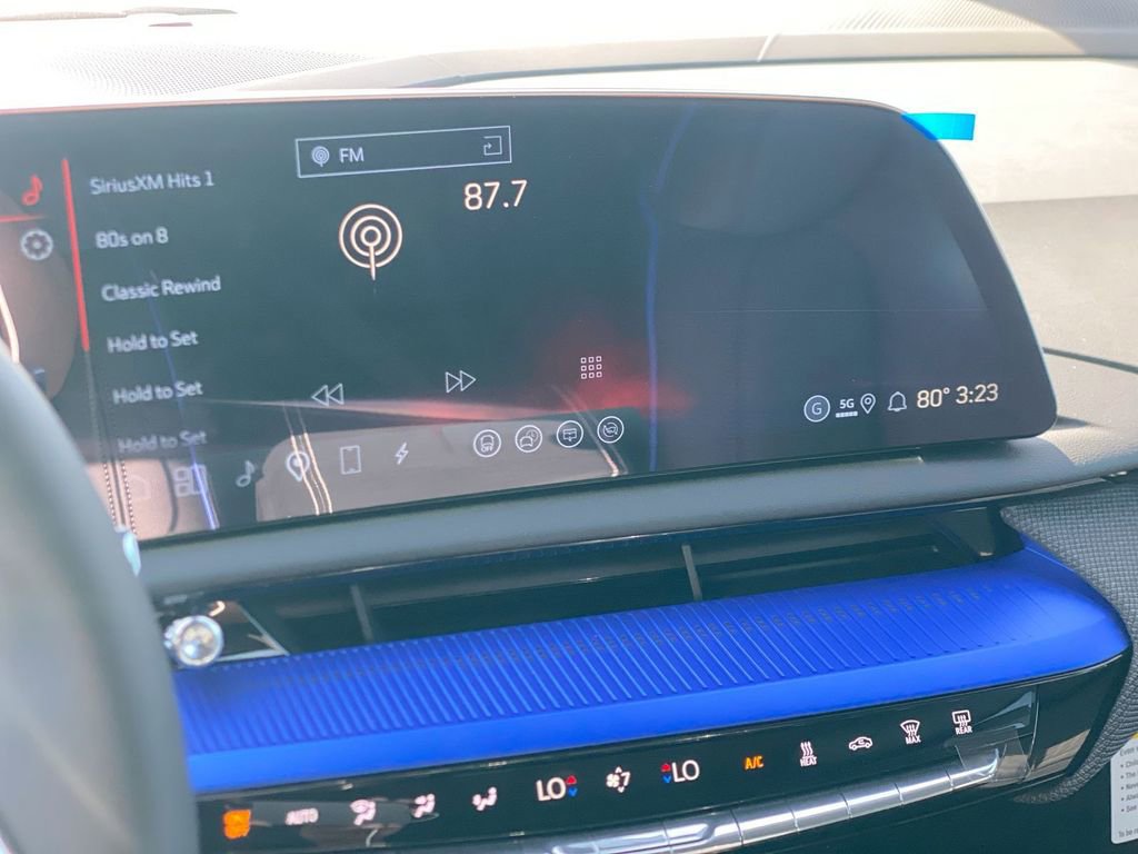 New 2026 Cadillac Optiq V w/ LPO, Floor Liner Package AWD/4WD image 27