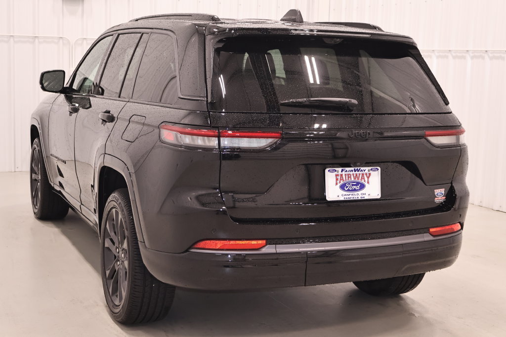 Used 2026 Jeep Grand Cherokee Limited AWD/4WD image 7