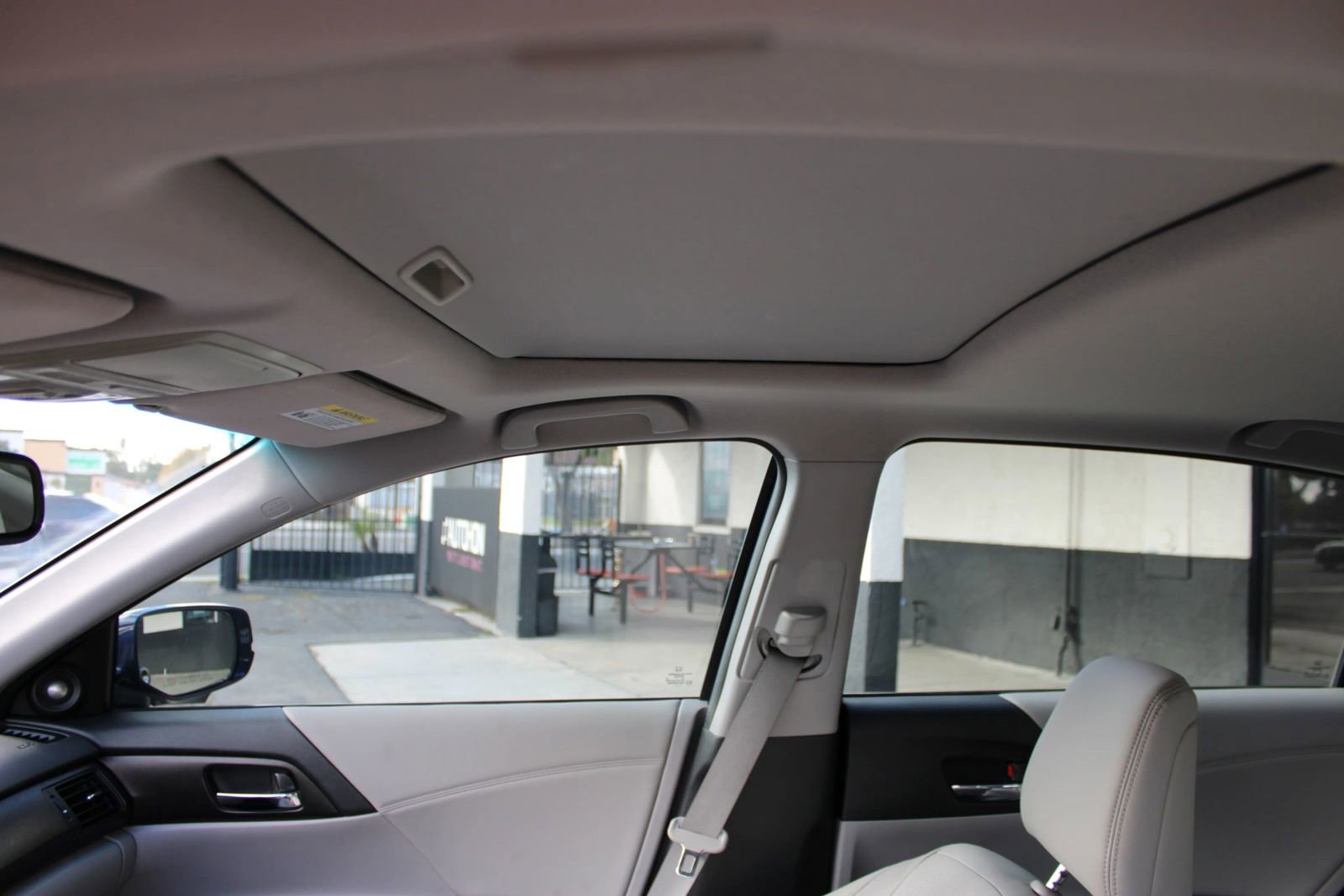 Used 2014 Honda Accord EX-L image 28