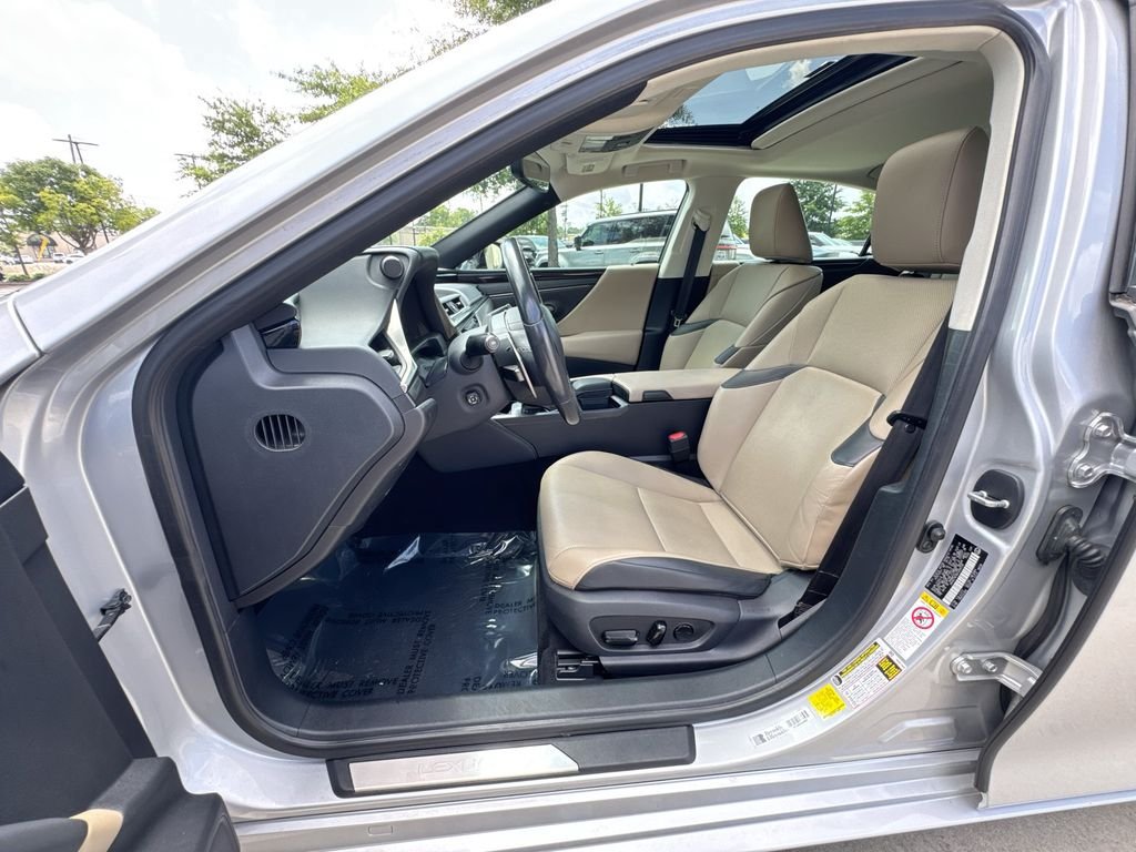 Used 2019 Lexus ES 350 w/ Premium Package FWD image 19