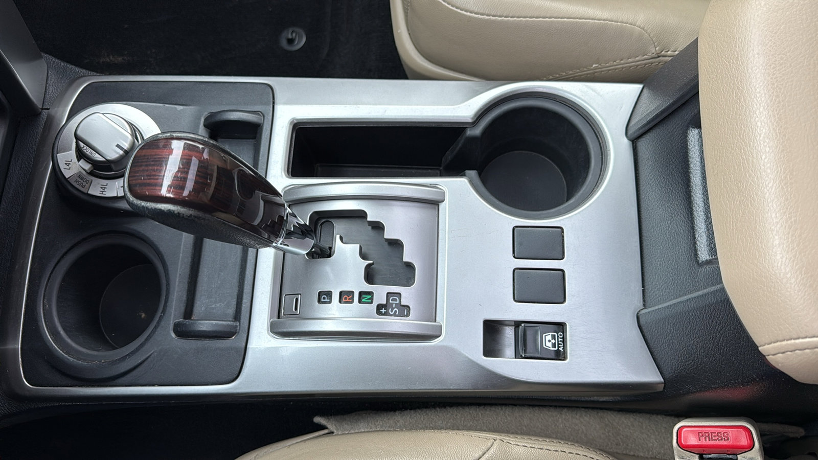 Used 2016 Toyota 4Runner Limited image 23