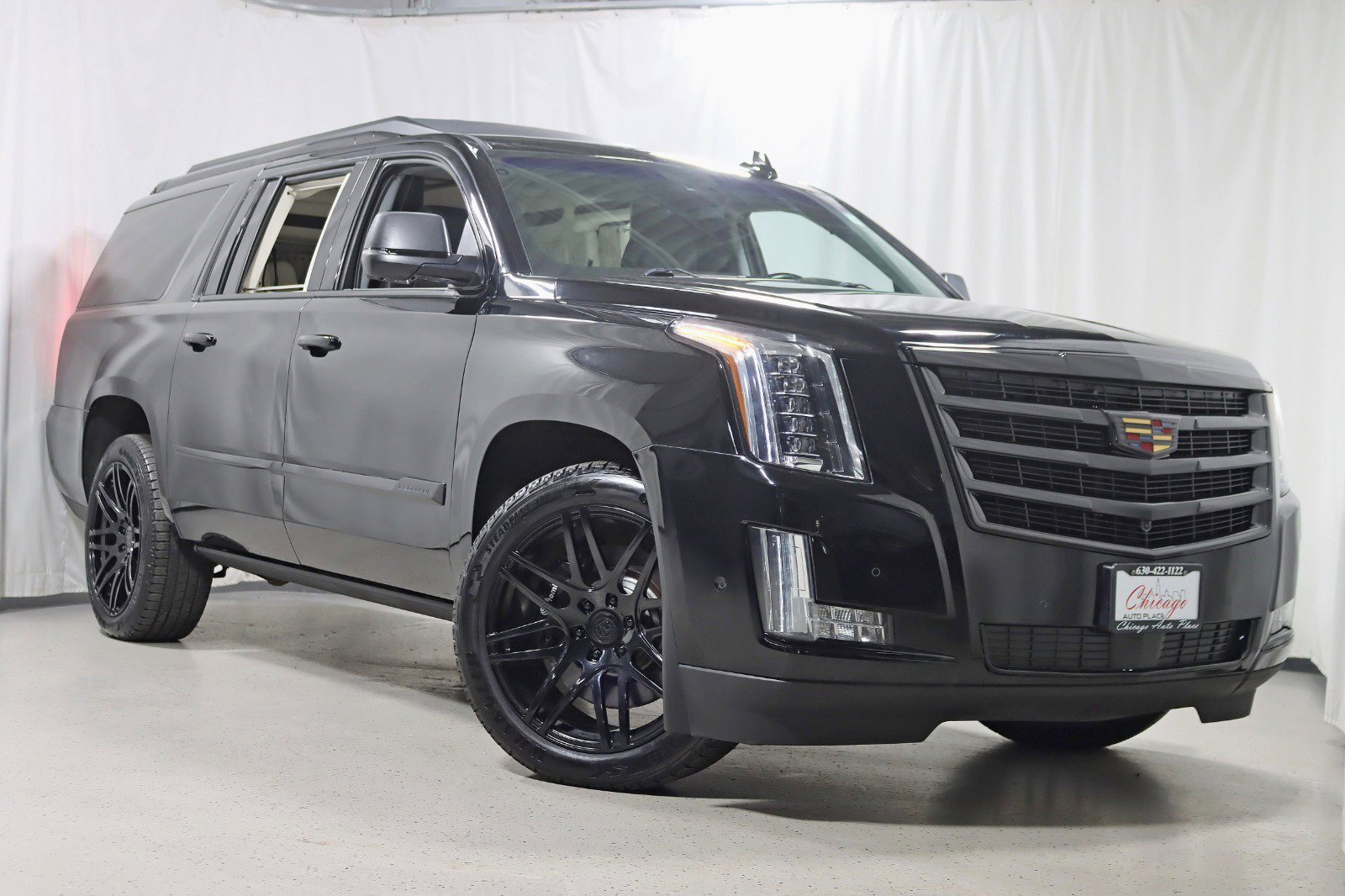 Used 2017 Cadillac Escalade ESV Luxury image 7