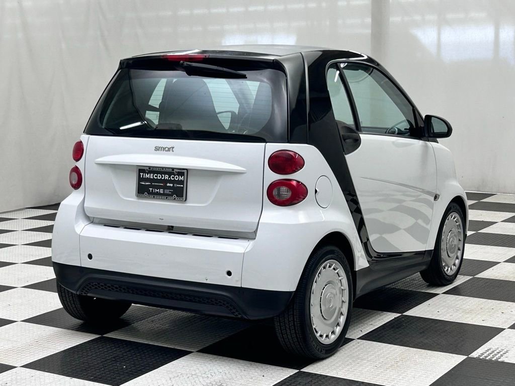 Used 2013 smart fortwo Coupe image 7