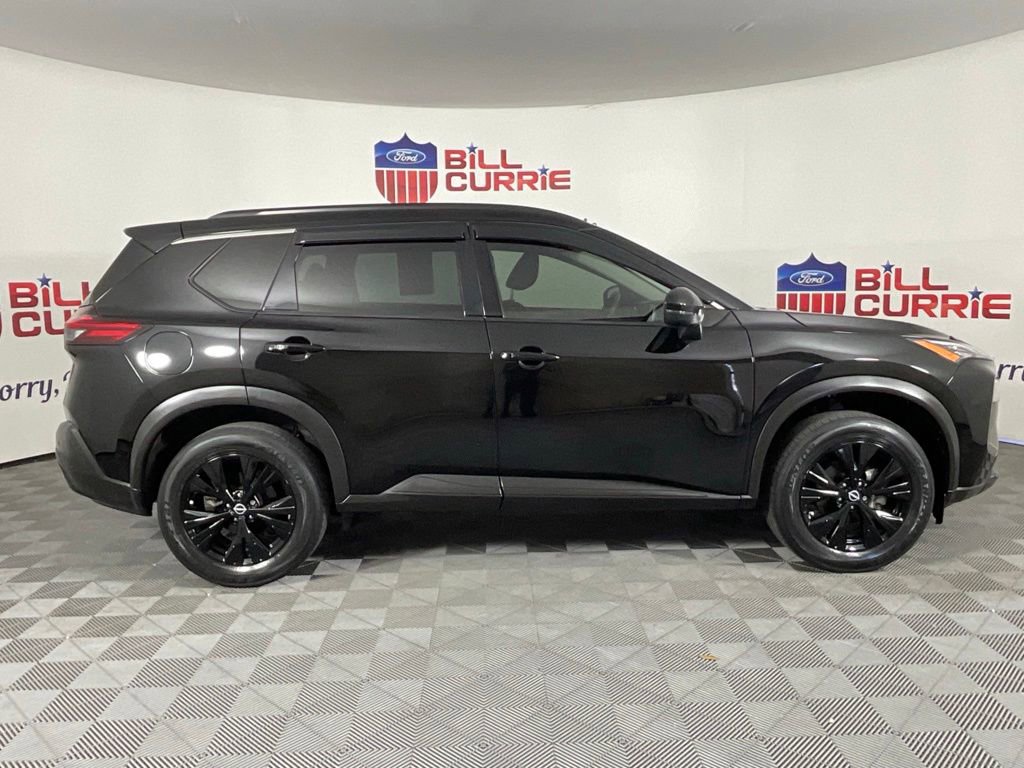 Used 2023 Nissan Rogue SV w/ SV Premium Package AWD/4WD image 2