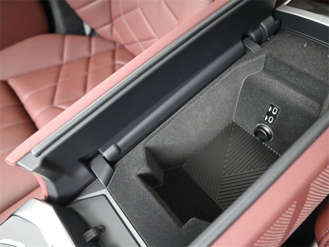 New 2025 BMW 760i xDrive w/ Executive Package image 9