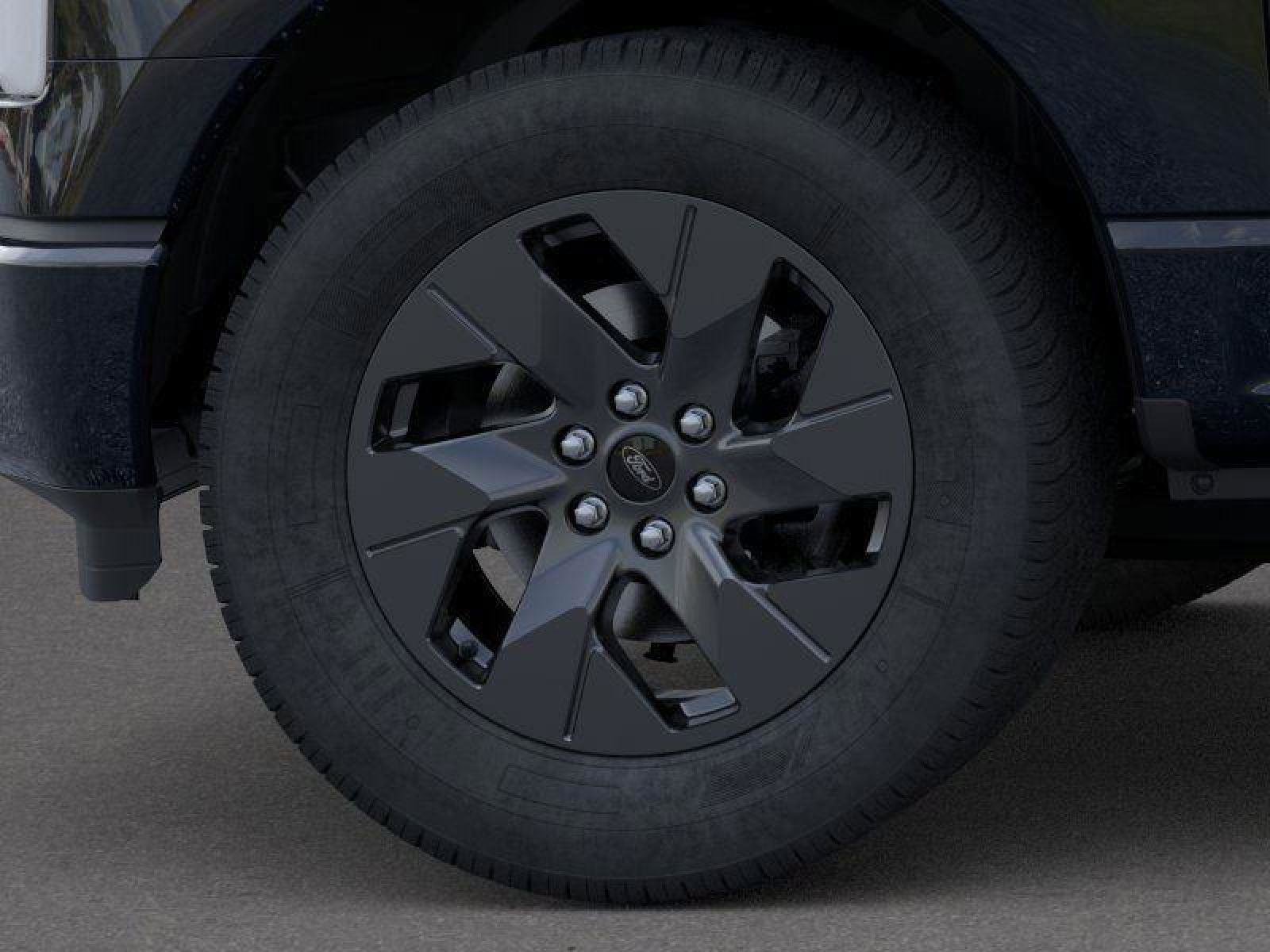 New 2025 Ford F150 Lightning Lariat image 19