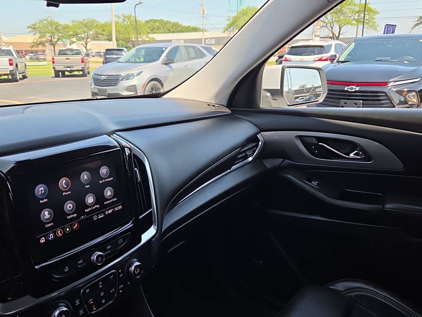 Used 2021 Chevrolet Traverse RS AWD/4WD image 24