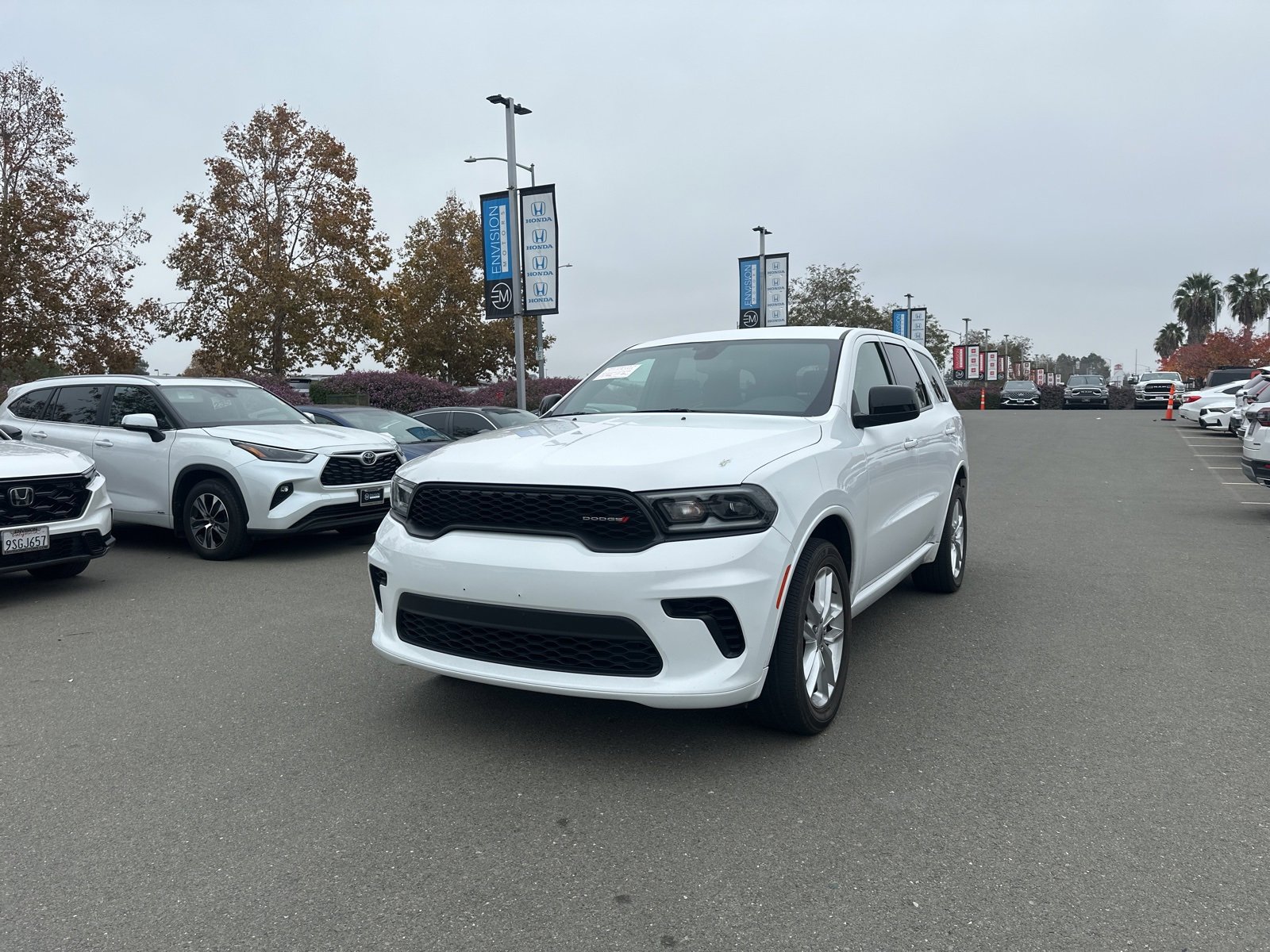 Used 2023 Dodge Durango GT image 1