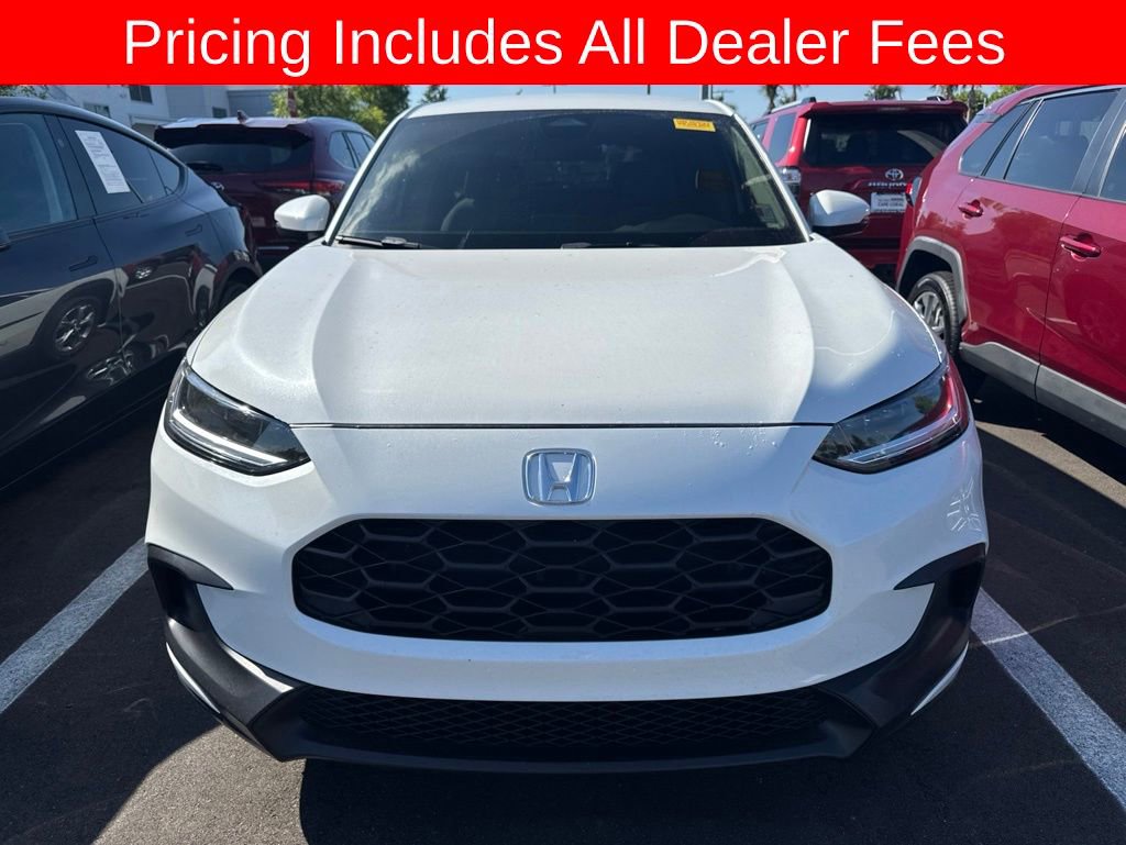 Used 2024 Honda HR-V LX image 2