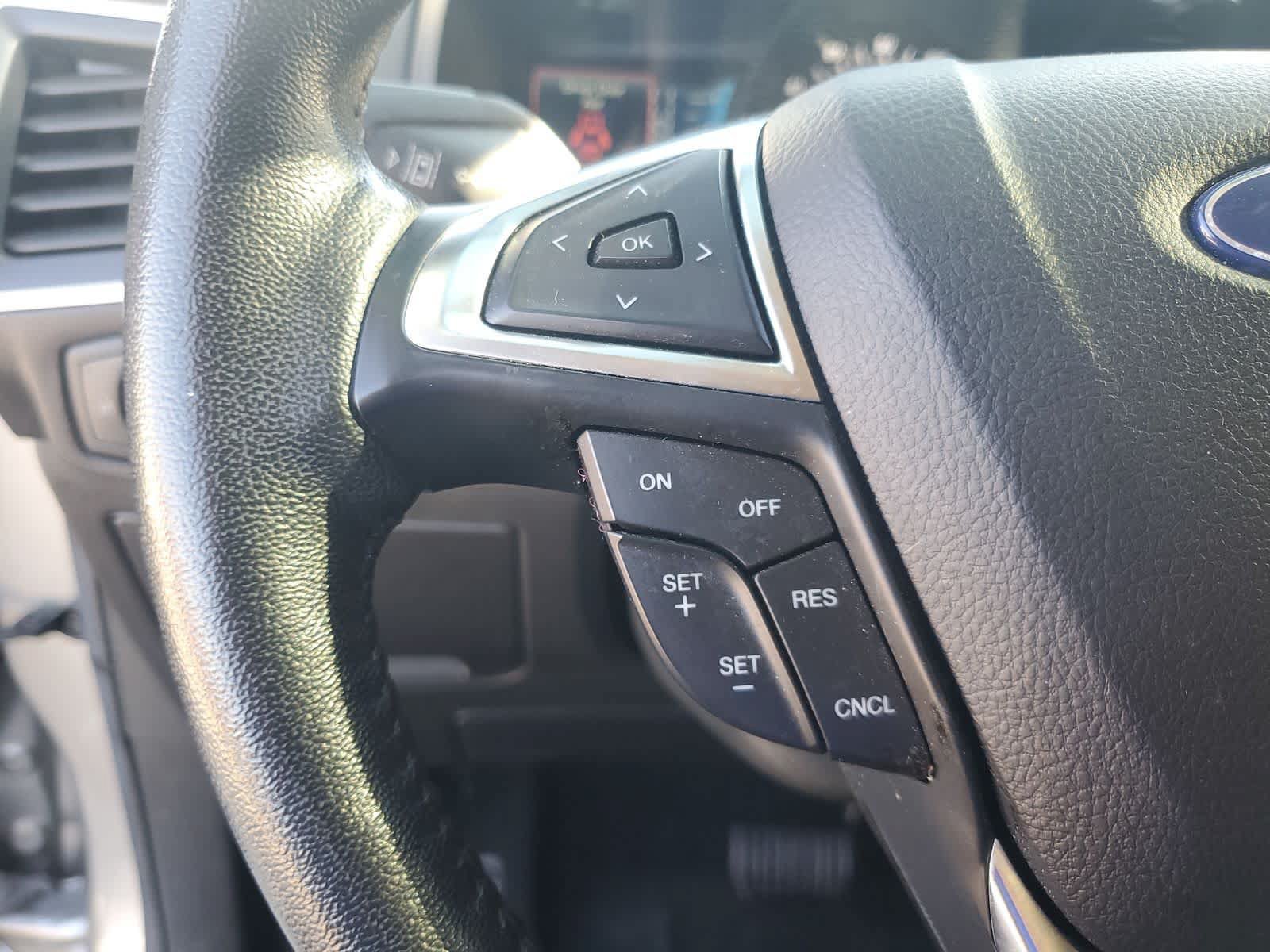 Used 2023 Ford Edge SEL AWD/4WD image 18