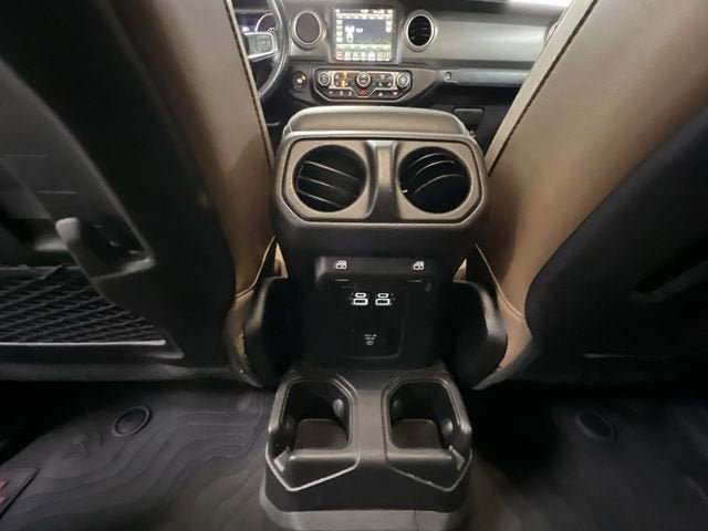 Used 2022 Jeep Gladiator Rubicon w/ Cold Weather Group image 20