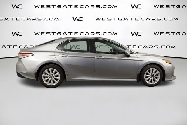 Used 2020 Toyota Camry LE image 39