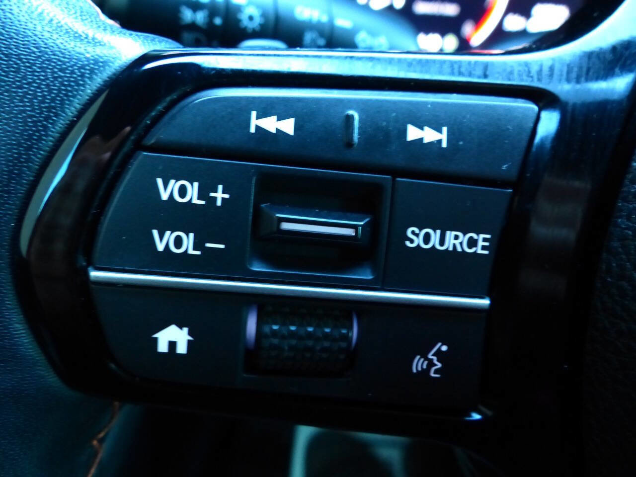 Used 2024 Honda Pilot Sport image 26