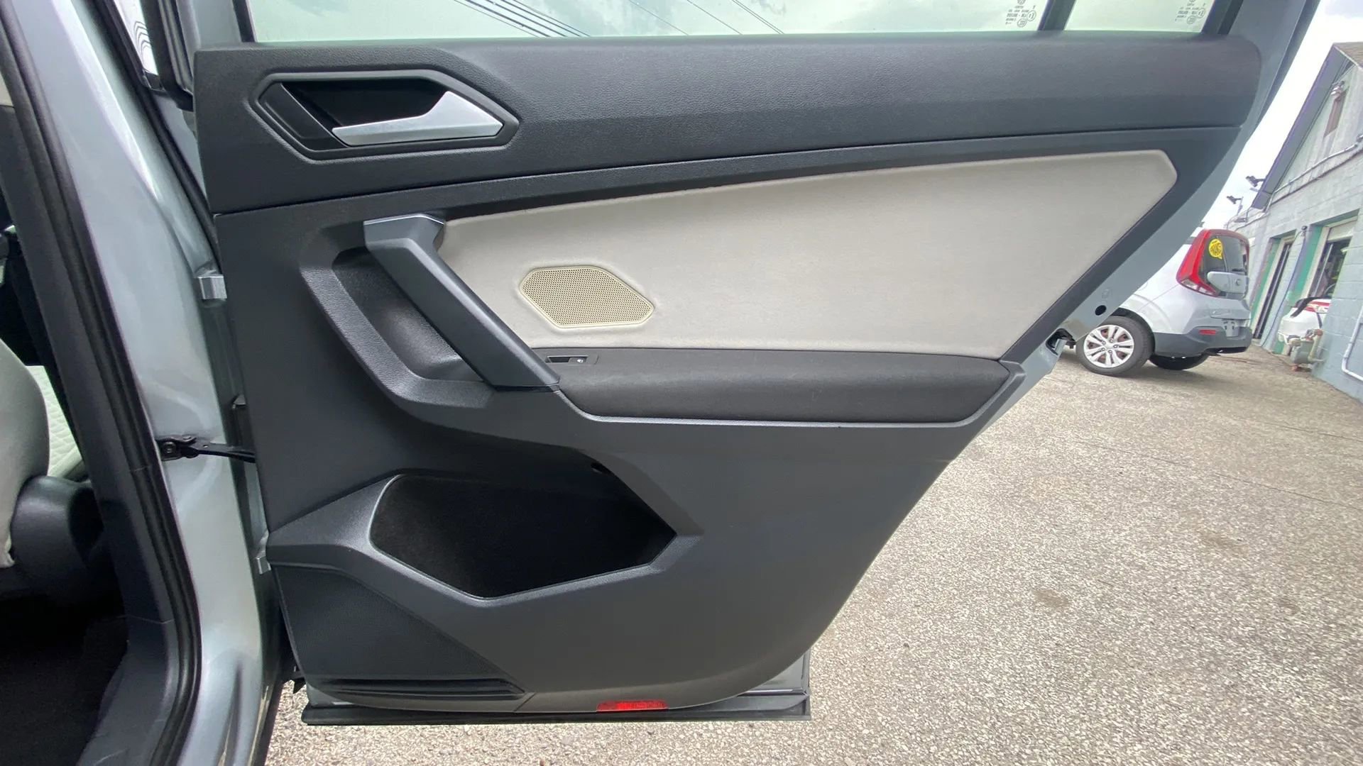 Used 2019 Volkswagen Tiguan S image 21