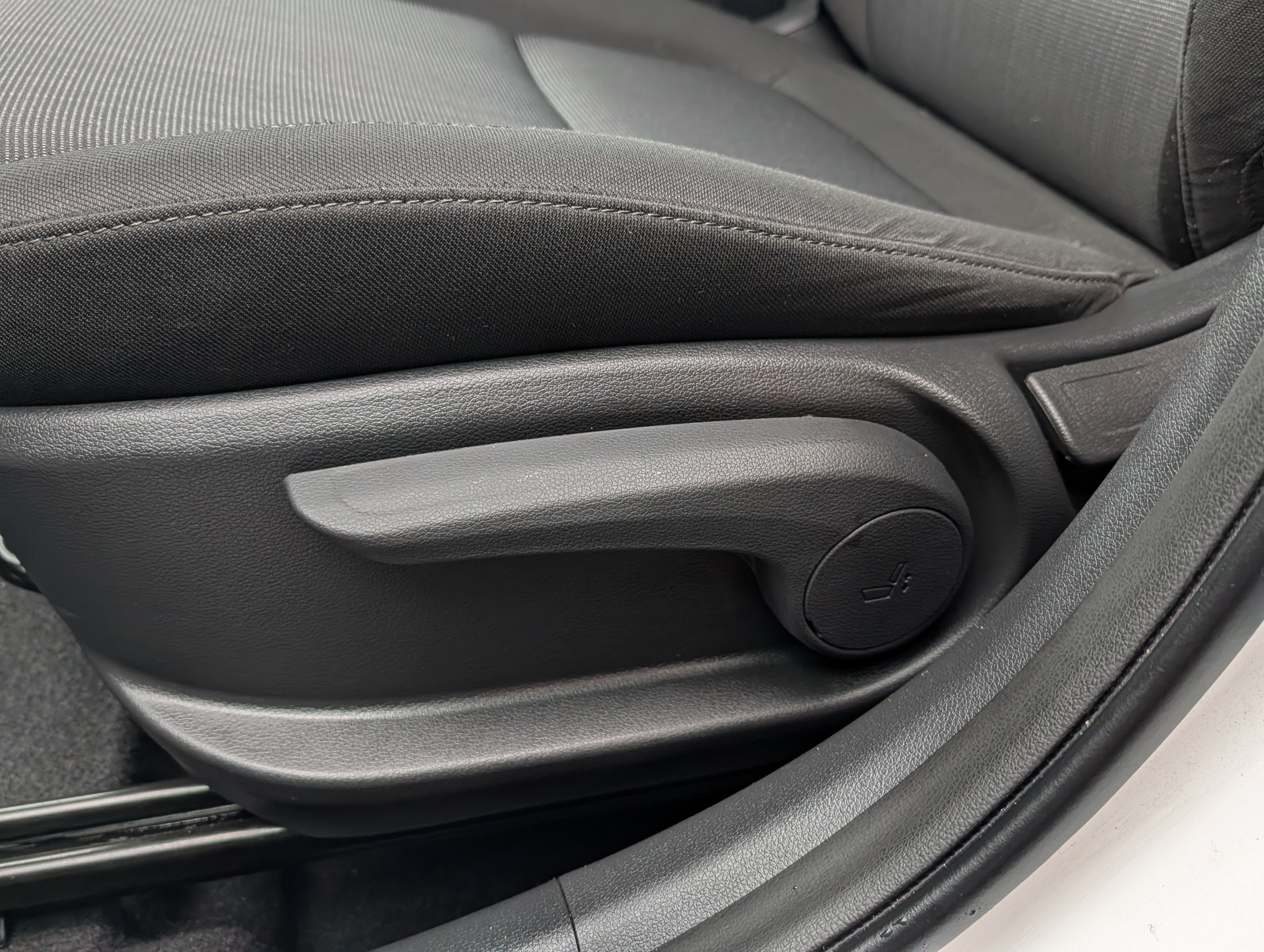 Certified 2022 Hyundai Kona SEL FWD image 20