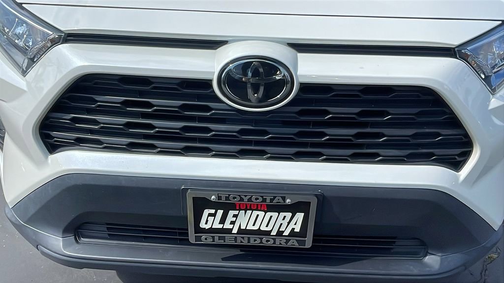 Certified 2021 Toyota RAV4 XLE Premium image 9