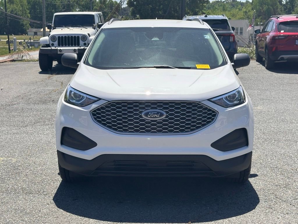 Used 2024 Ford Edge SE AWD/4WD image 10