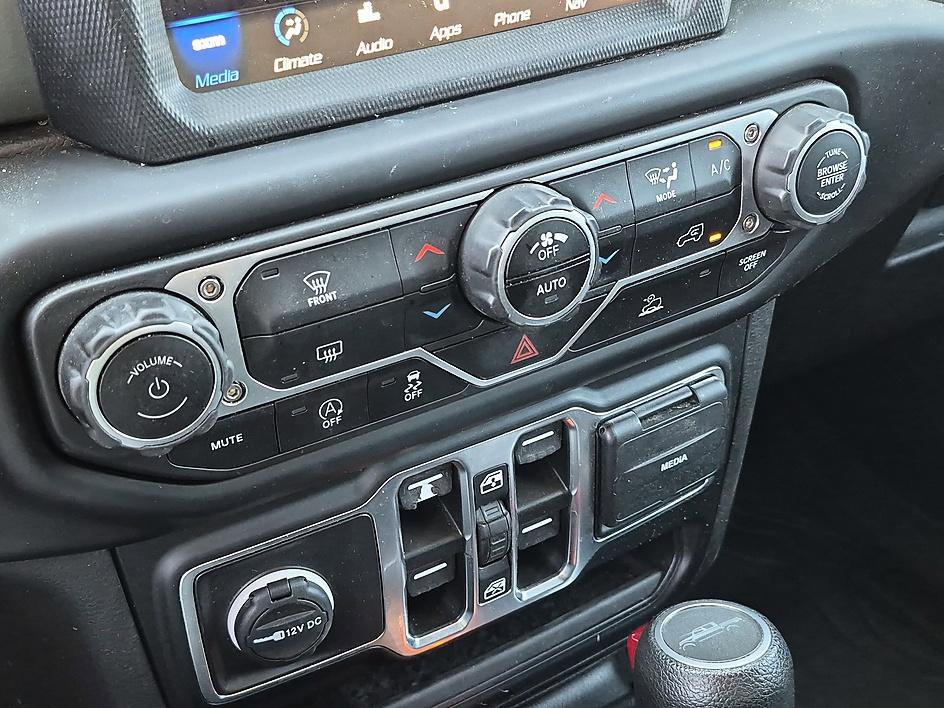Used 2023 Jeep Gladiator Overland AWD/4WD image 23