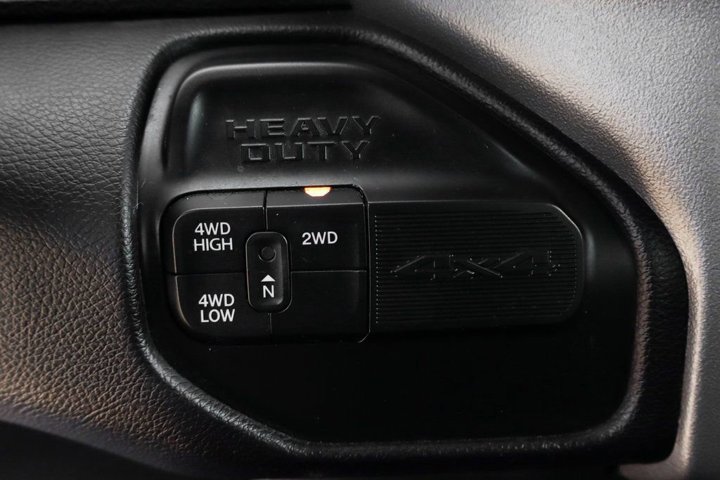 Used 2024 RAM 3500 Big Horn AWD/4WD image 38