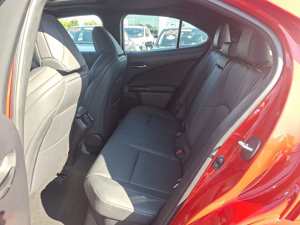 Used 2024 Lexus UX 250h F Sport AWD/4WD image 10