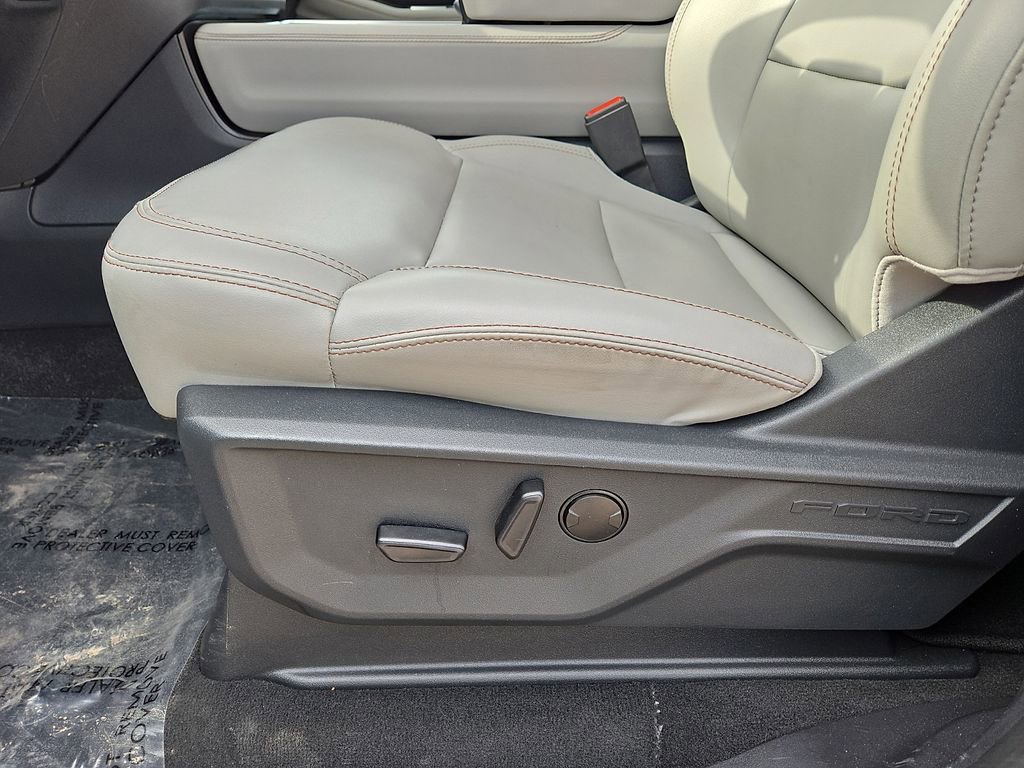 Used 2025 Ford Expedition Max Active image 23