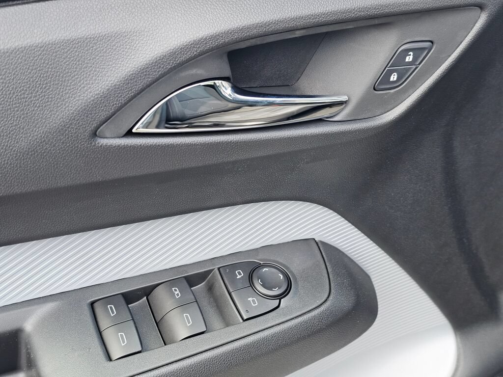 New 2027 Chevrolet Bolt LT FWD image 30