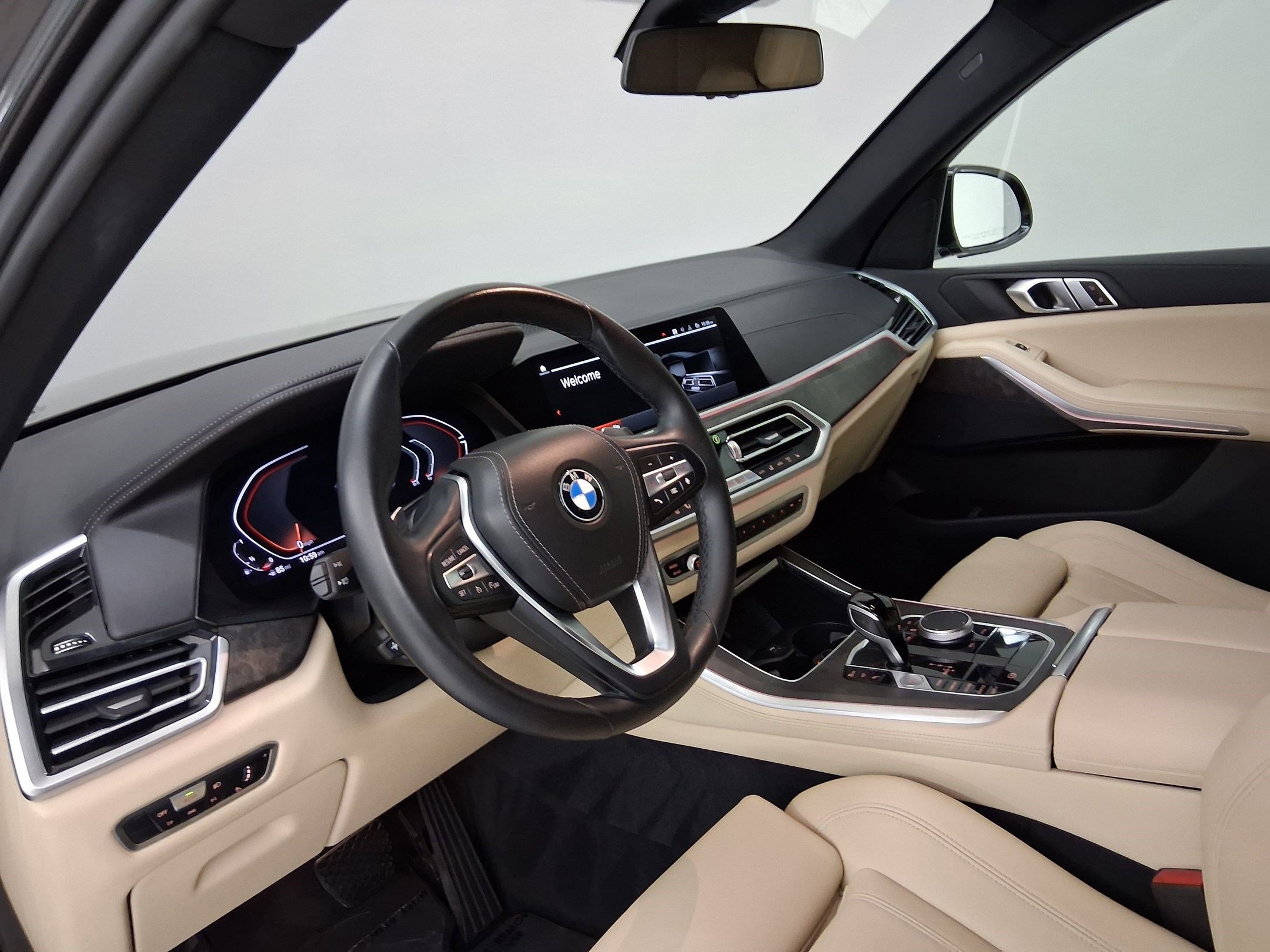 Used 2022 BMW X5 sDrive40i w/ Parking Assistance Package RWD image 2