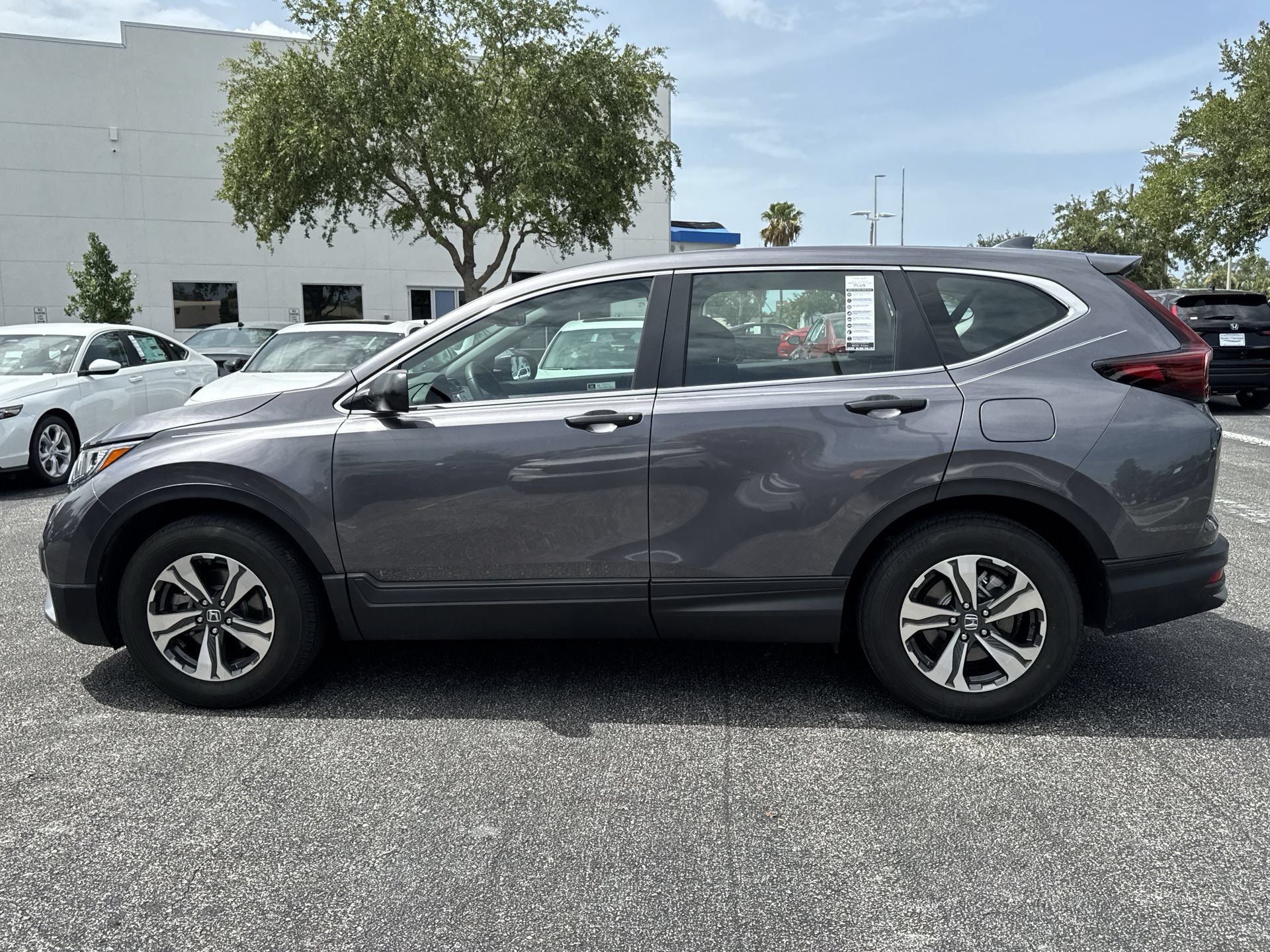 Used 2020 Honda CR-V LX image 9