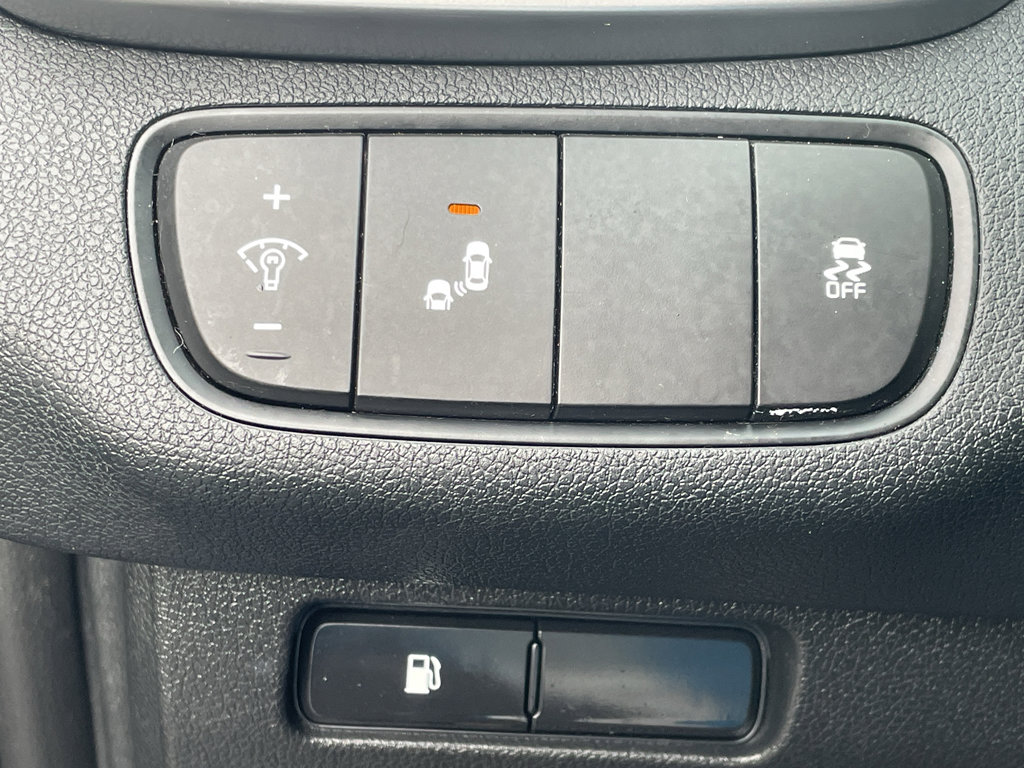 Used 2019 Kia Sorento FWD V6 image 17