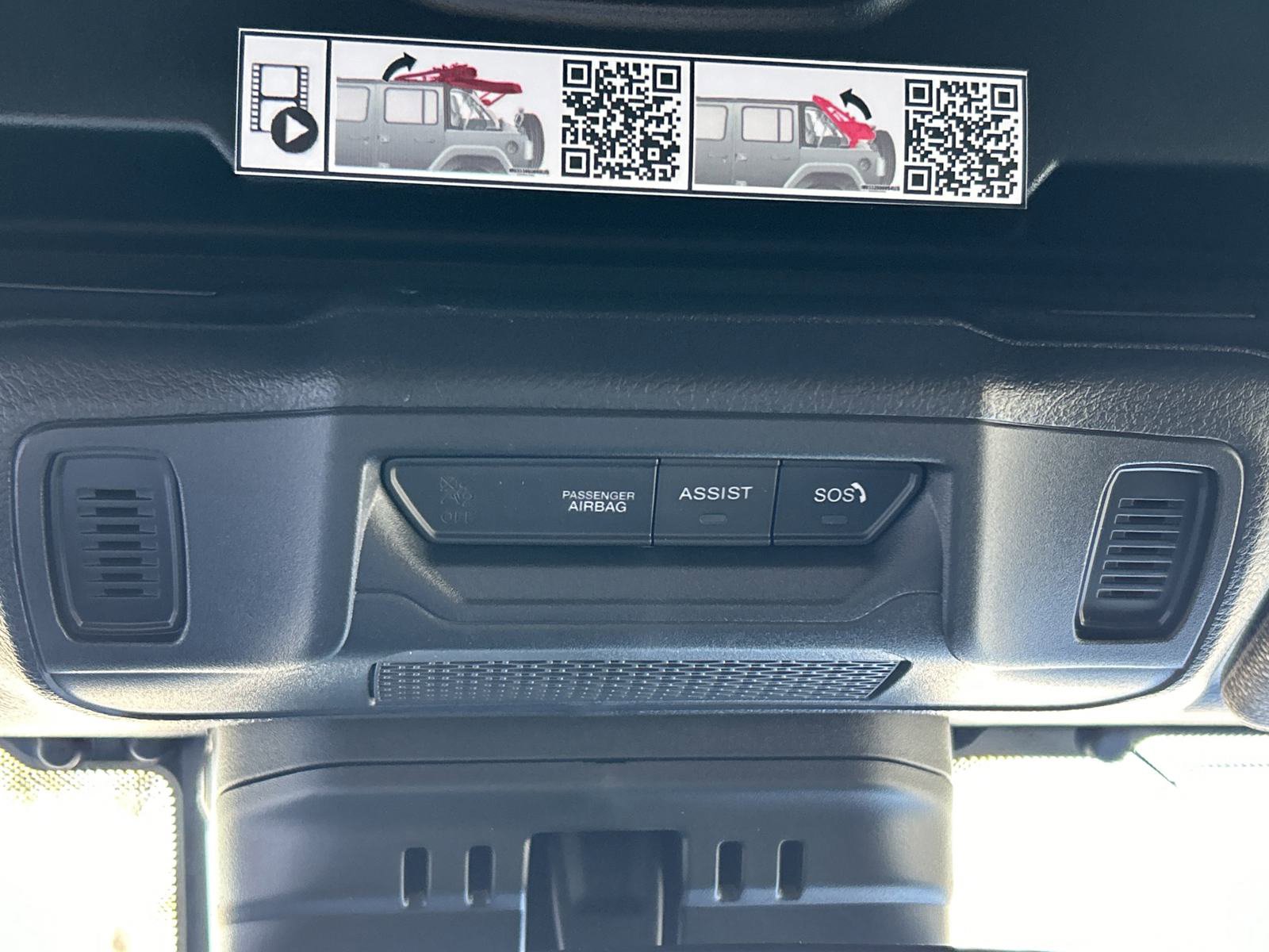 New 2025 Jeep Wrangler Sport S image 38