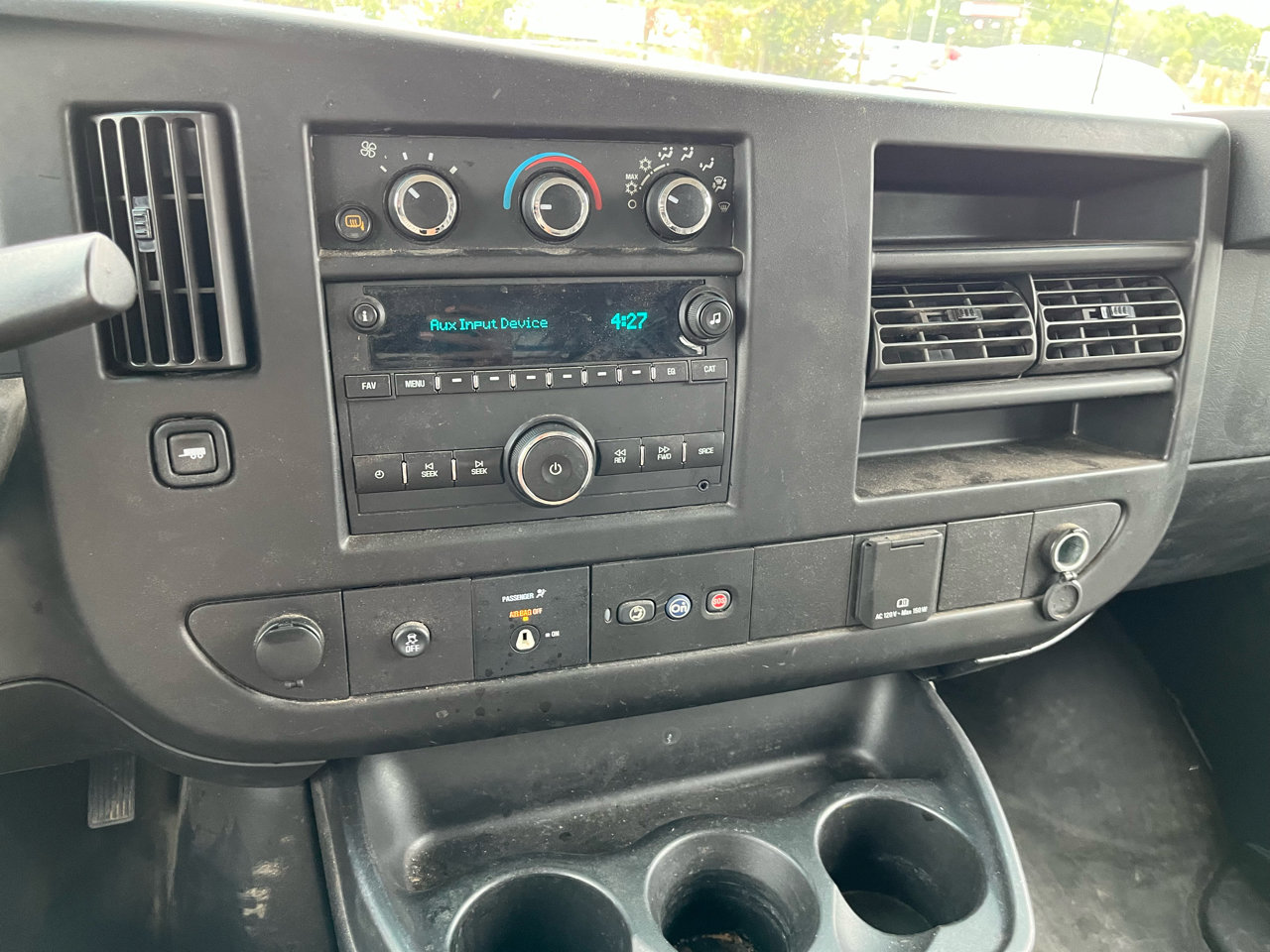 Used 2018 Chevrolet Express 3500 Extended w/ Driver Convenience Package image 8