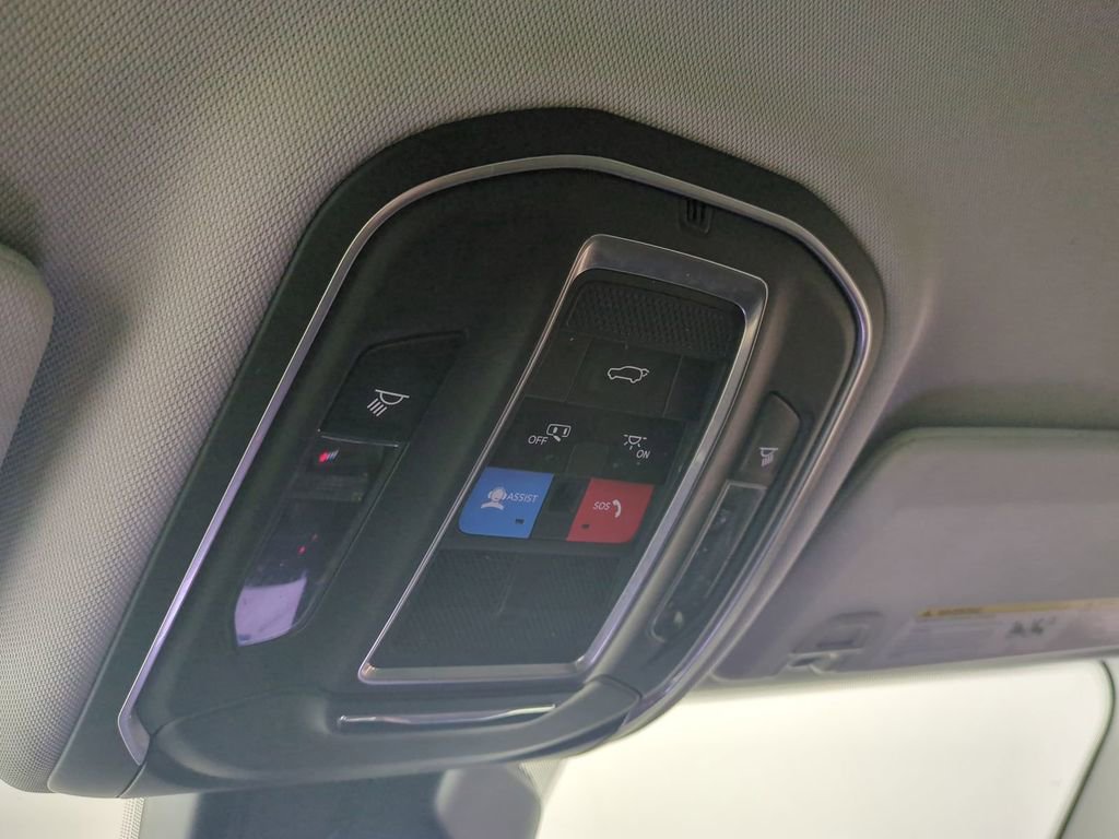 Used 2022 Jeep Grand Cherokee L Limited RWD image 25