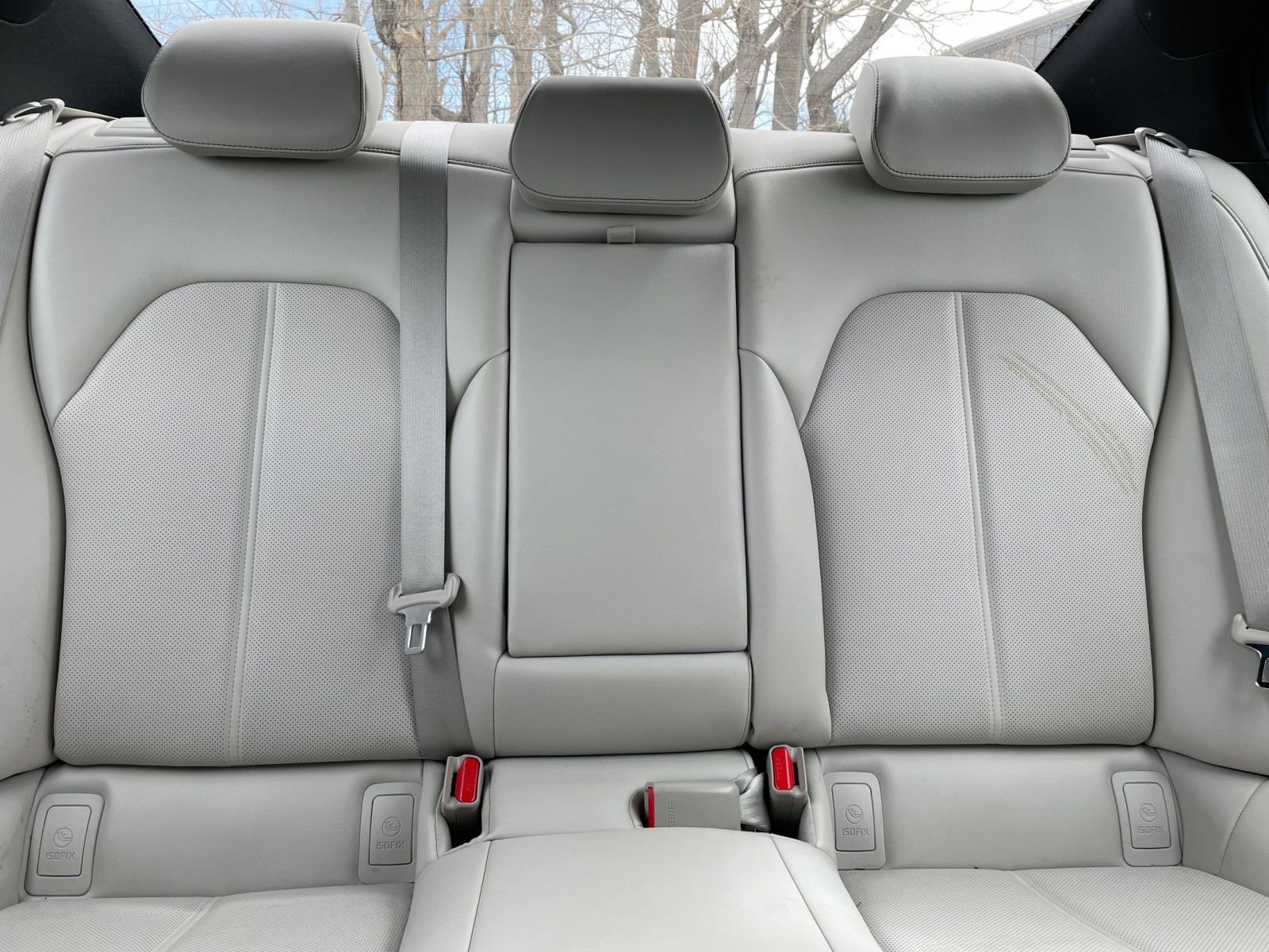 Used 2025 Genesis G70 2.5T image 41