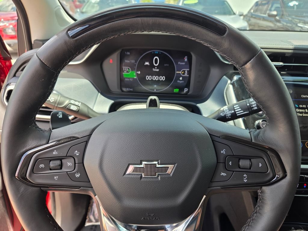 Used 2023 Chevrolet Bolt EUV Premier w/ Super Cruise Package FWD image 29