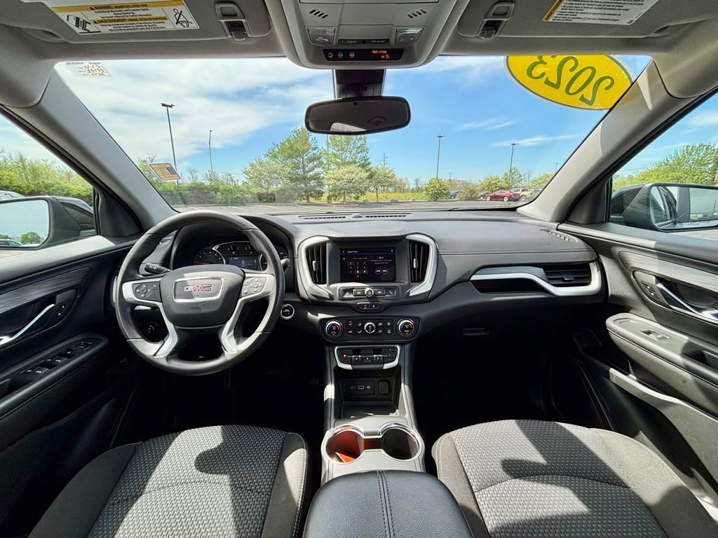 Used 2023 GMC Terrain SLE w/ Driver Convenience Package FWD image 23