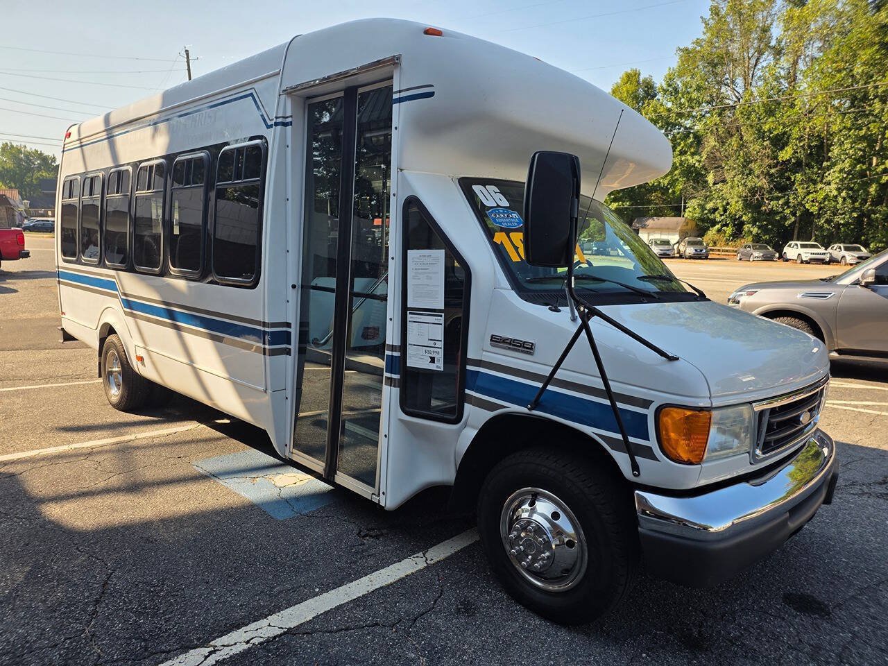 Used 2006 Ford E-450 and Econoline 450 RWD image 8