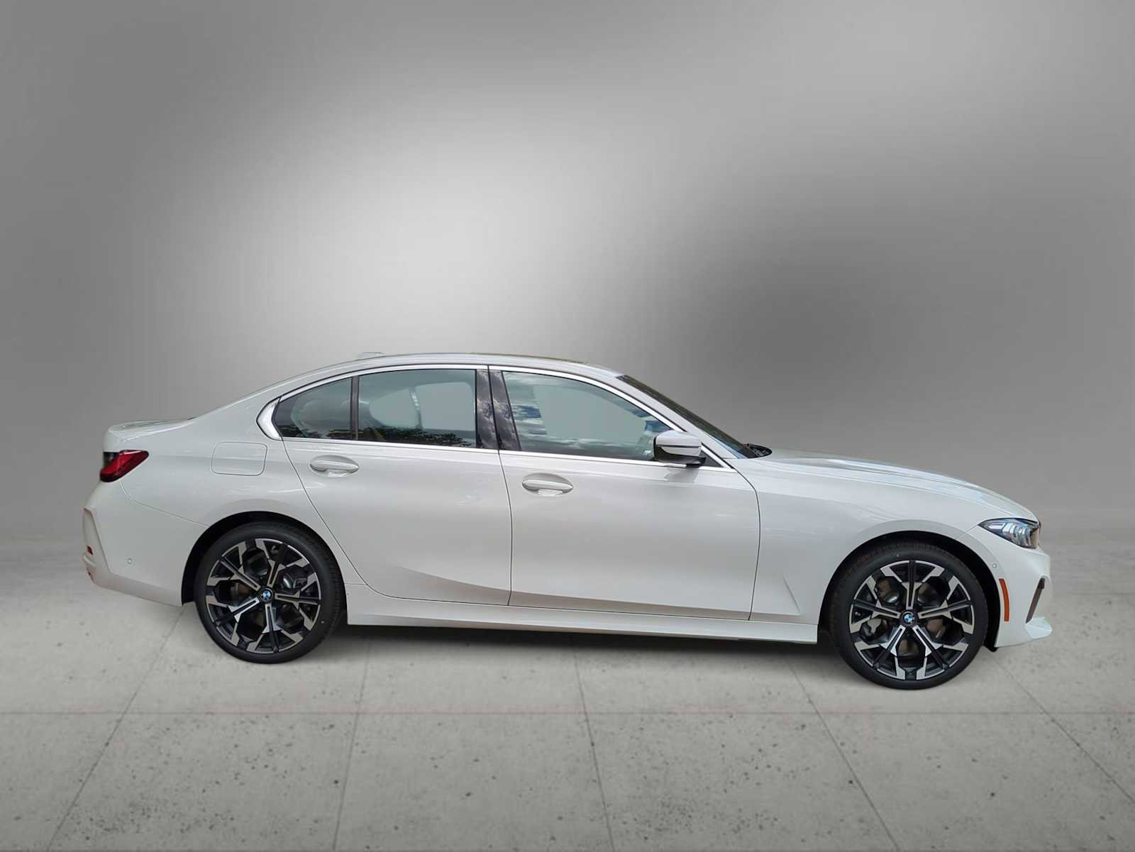 New 2025 BMW 330i xDrive Sedan w/ Premium Package image 9