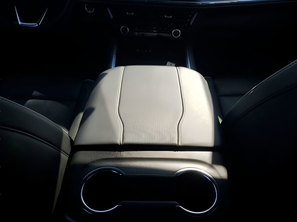 Used 2025 Chevrolet Tahoe Premier image 22