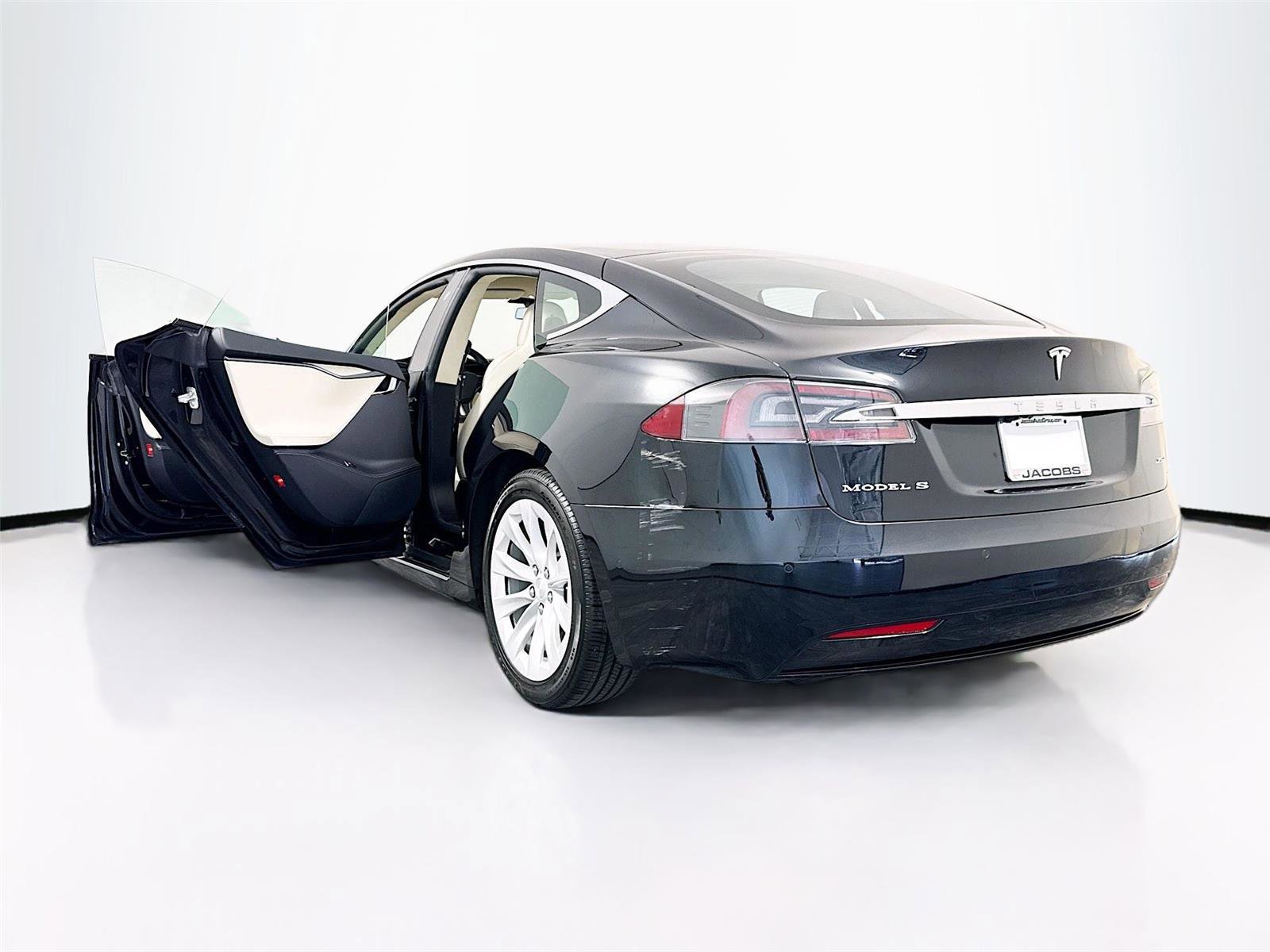 Used 2018 Tesla Model S 75D AWD/4WD image 32