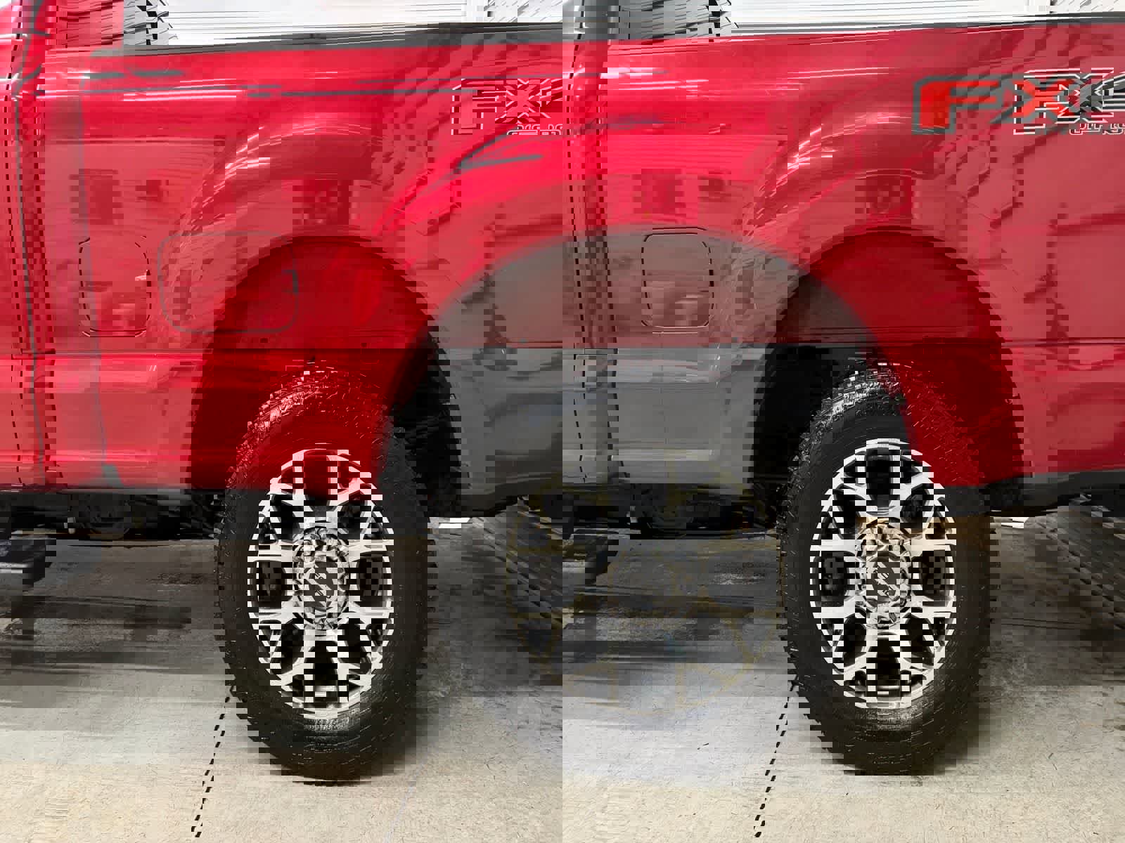 Used 2020 Ford F250 Lariat w/ Lariat Ultimate Package image 6