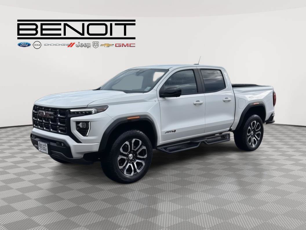 Used 2024 GMC Canyon AT4 w/ AT4 Premium Package AWD/4WD image 1