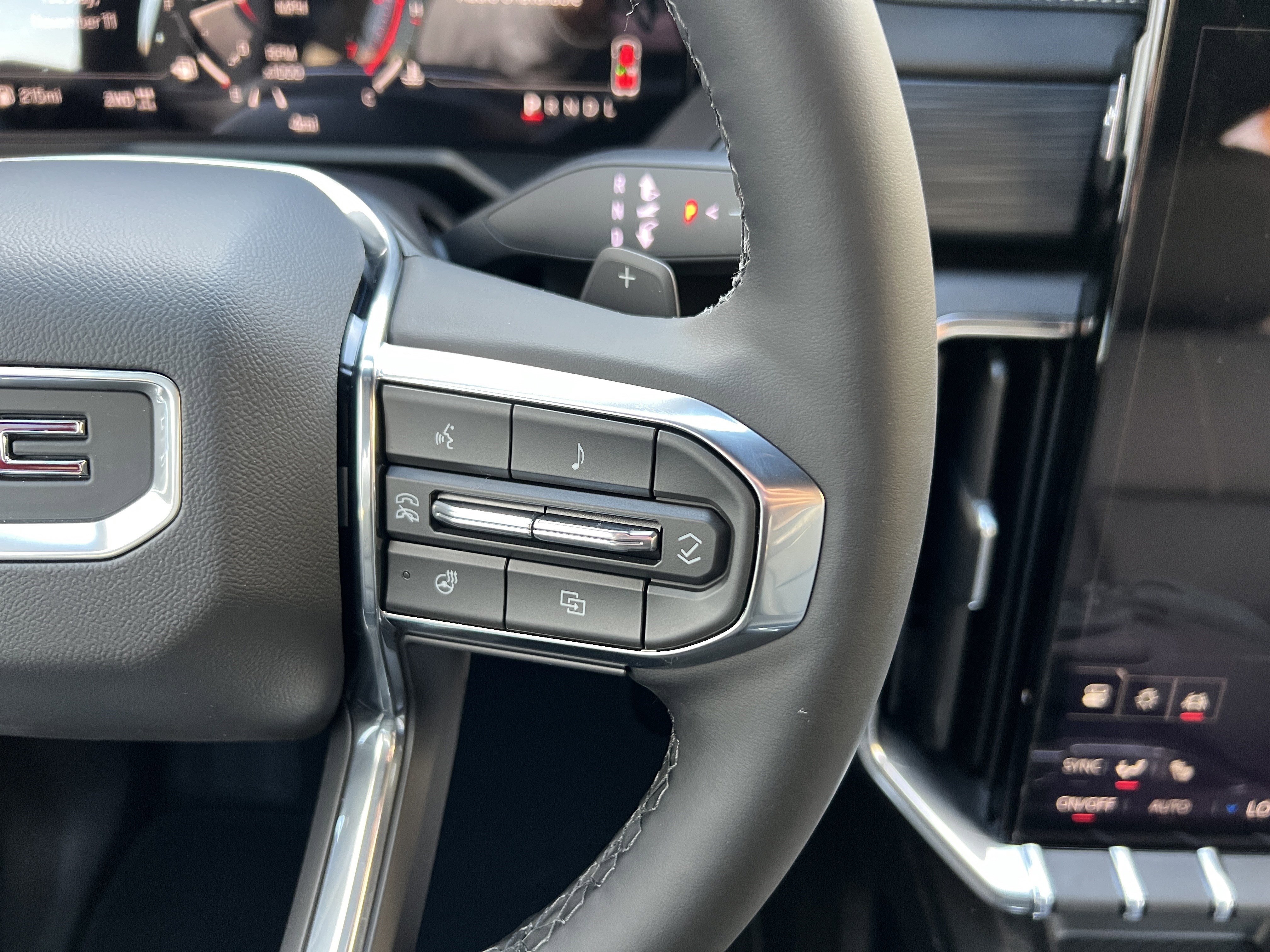 New 2026 GMC Acadia Elevation image 32